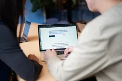 Banque d'images sur mesure pour Le Contrôleur